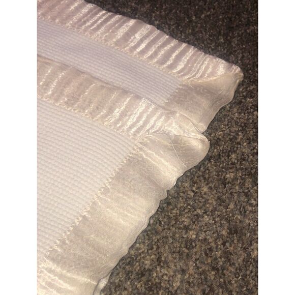 Vintage Baby Gordon All Season Thermal Blanket Cream with Satin Trim - Picture 10 of 13